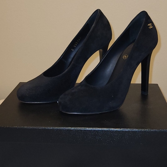 CHANEL authentic suede calfskin pumps, black, size 36 - Picture 8 of 9